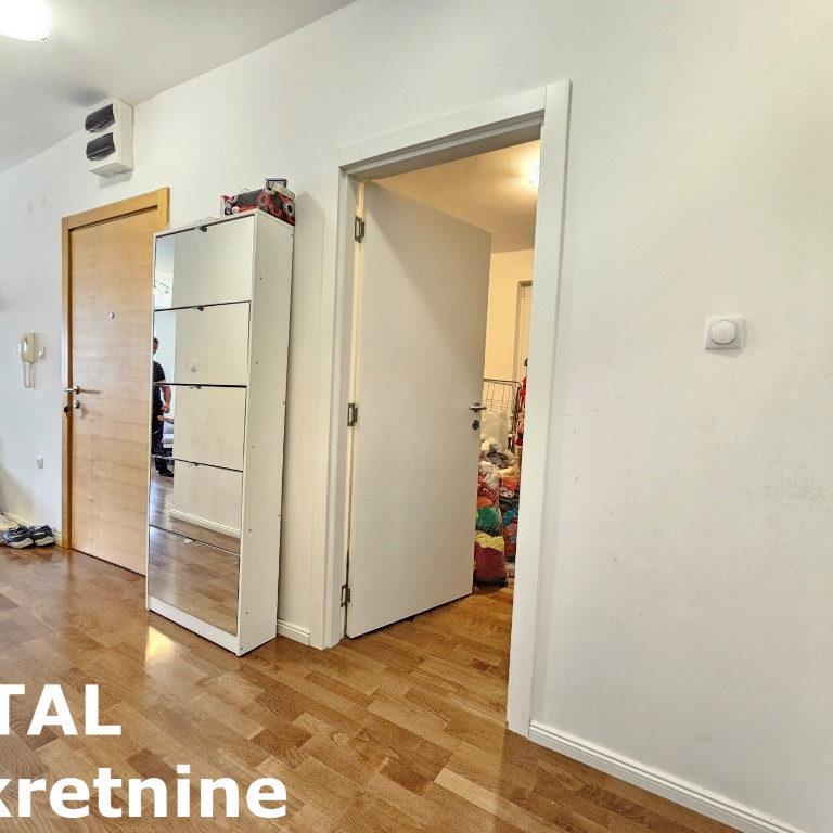Stan Prodaja Novi Sad  75 m2