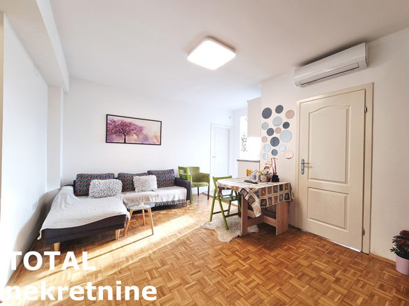 Stan Prodaja Novi Sad  53 m2