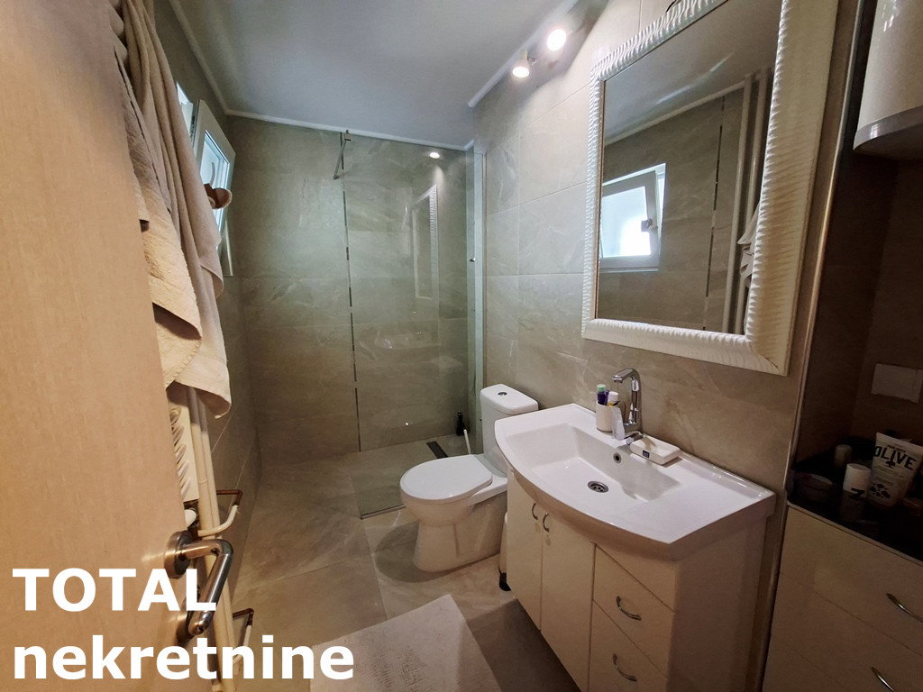 stanovi-3-5-re-centar-1102332-wknme Četvorosoban stan na prodaju, Centar, Novi Sad, 116m², 370.000 €