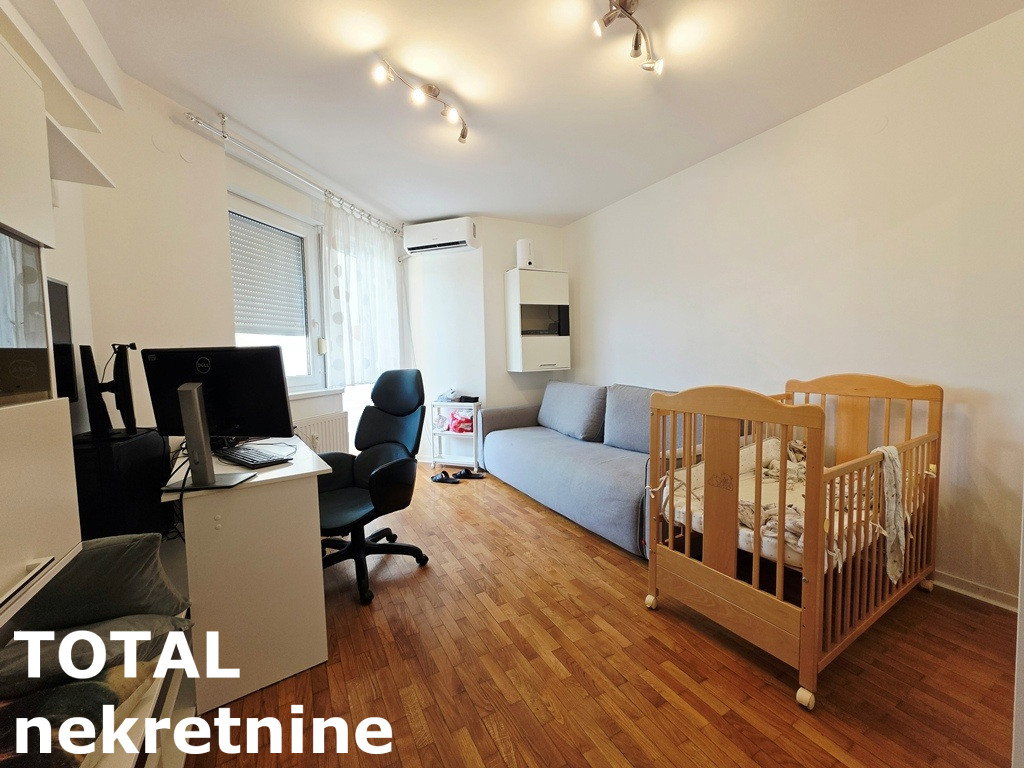 Troiposoban stan na prodaju, Grbavica, Novi Sad, 79m², 260.000 €