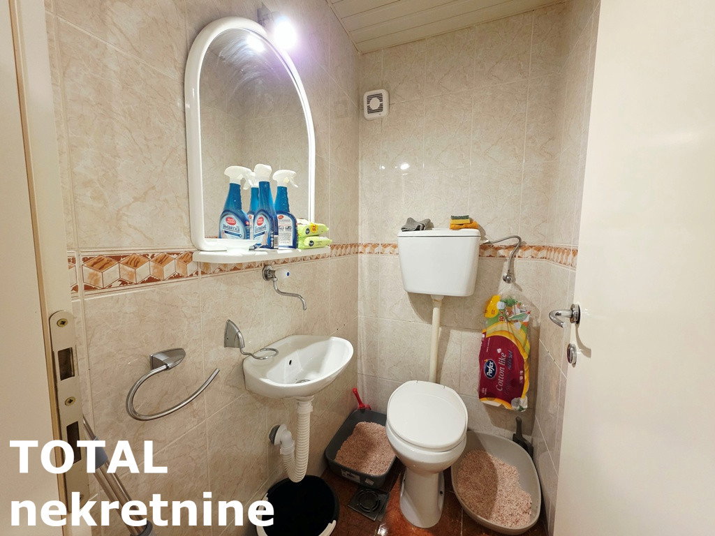 Troiposoban stan na prodaju, Grbavica, Novi Sad, 79m², 260.000 €