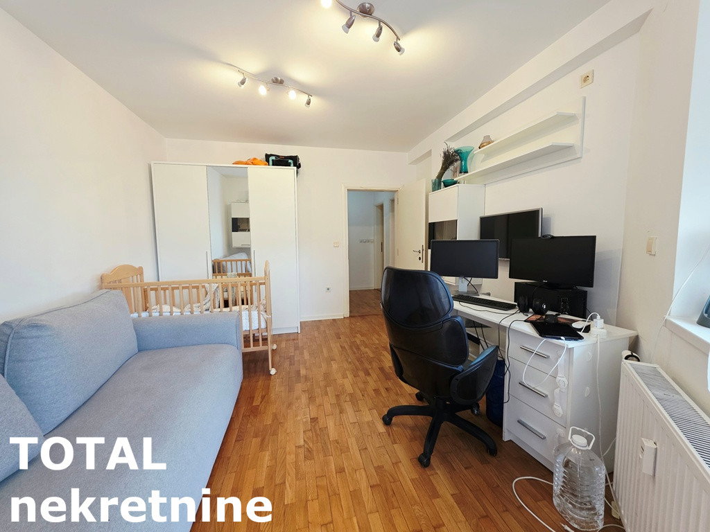 Troiposoban stan na prodaju, Grbavica, Novi Sad, 79m², 260.000 €