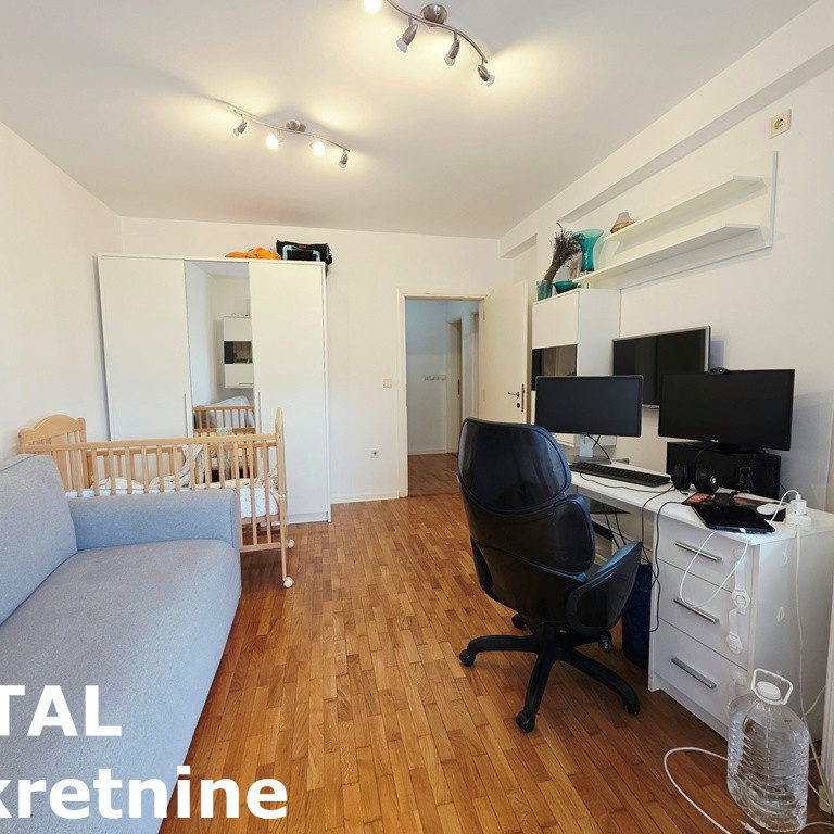 Troiposoban stan na prodaju, Grbavica, Novi Sad, 79m², 260.000 €