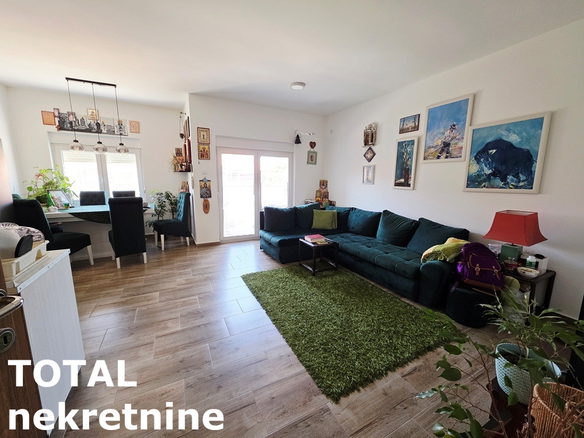 Stan Prodaja Novi Sad  70 m2