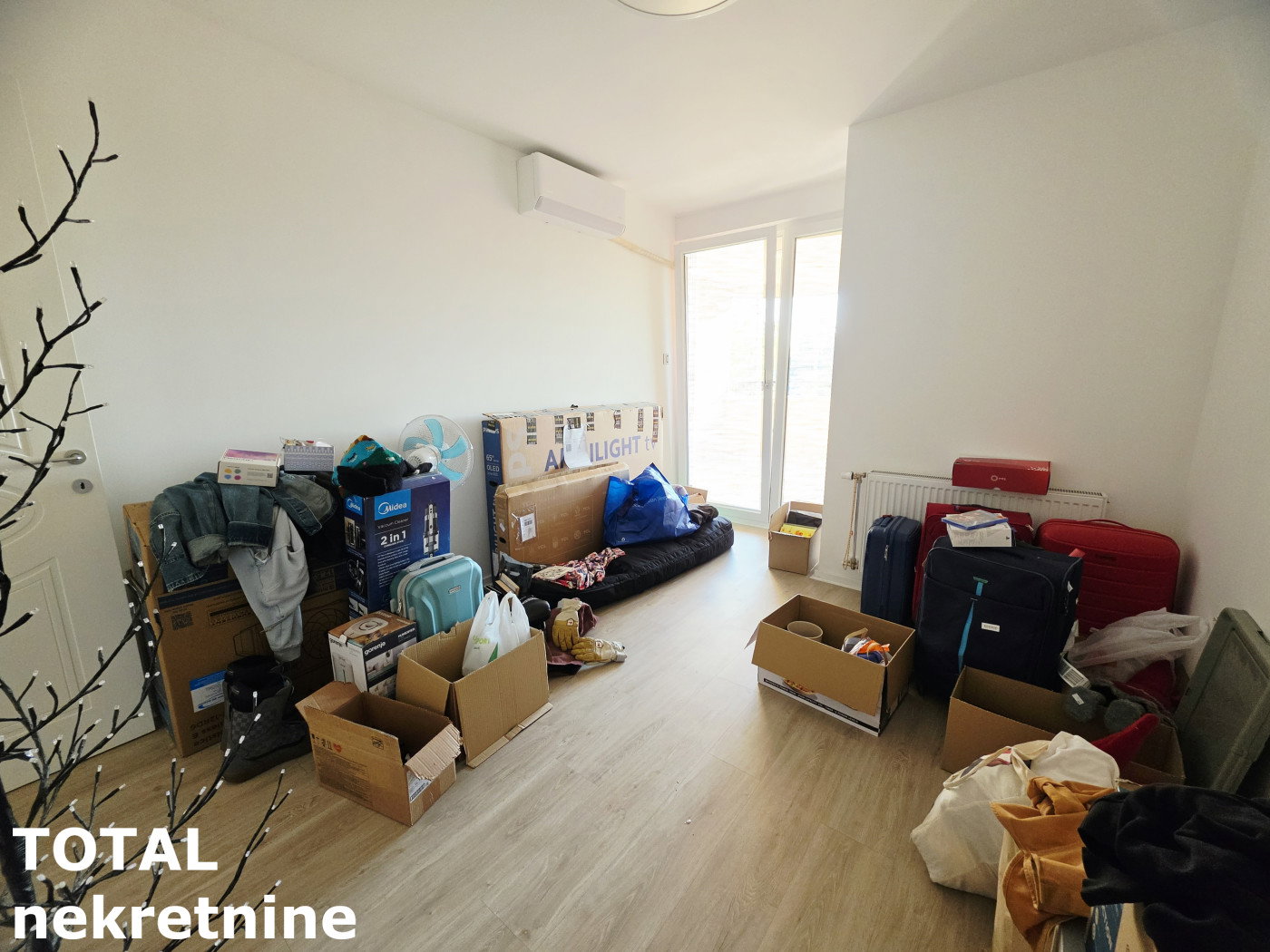 stanovi-3-5-re-sajam-1102999-l3ifw Troiposoban stan na prodaju, Sajmište, Novi Sad, 104m², 350.000 €
