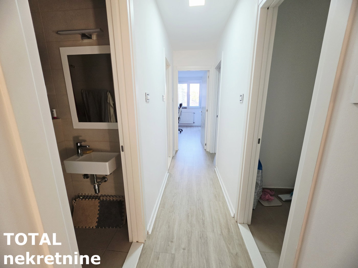 stanovi-3-5-re-sajam-1102999-mfvoh Troiposoban stan na prodaju, Sajmište, Novi Sad, 104m², 350.000 €