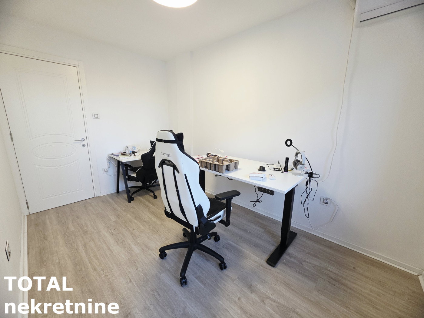 stanovi-3-5-re-sajam-1102999-mwobb Troiposoban stan na prodaju, Sajmište, Novi Sad, 104m², 350.000 €