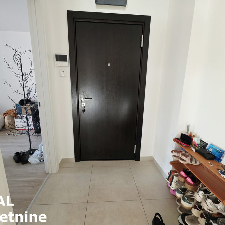 Troiposoban stan na prodaju, Sajmište, Novi Sad, 104m², 350.000 €