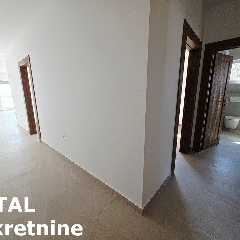 Četvorosoban stan na prodaju, Tatarsko Brdo, Novi Sad, 96m², 237.600 €