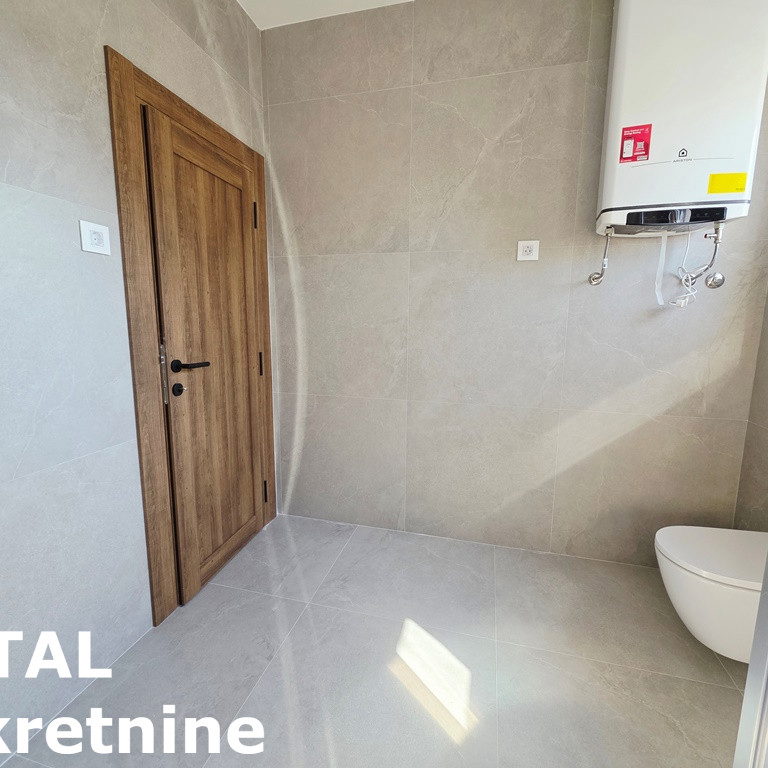 Četvorosoban stan na prodaju, Tatarsko Brdo, Novi Sad, 96m², 237.600 €