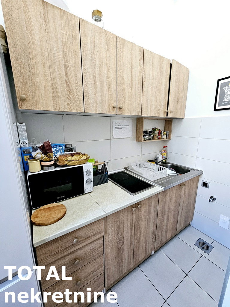 Troiposoban stan na prodaju, Centar, Novi Sad, 131m², 450.000 €