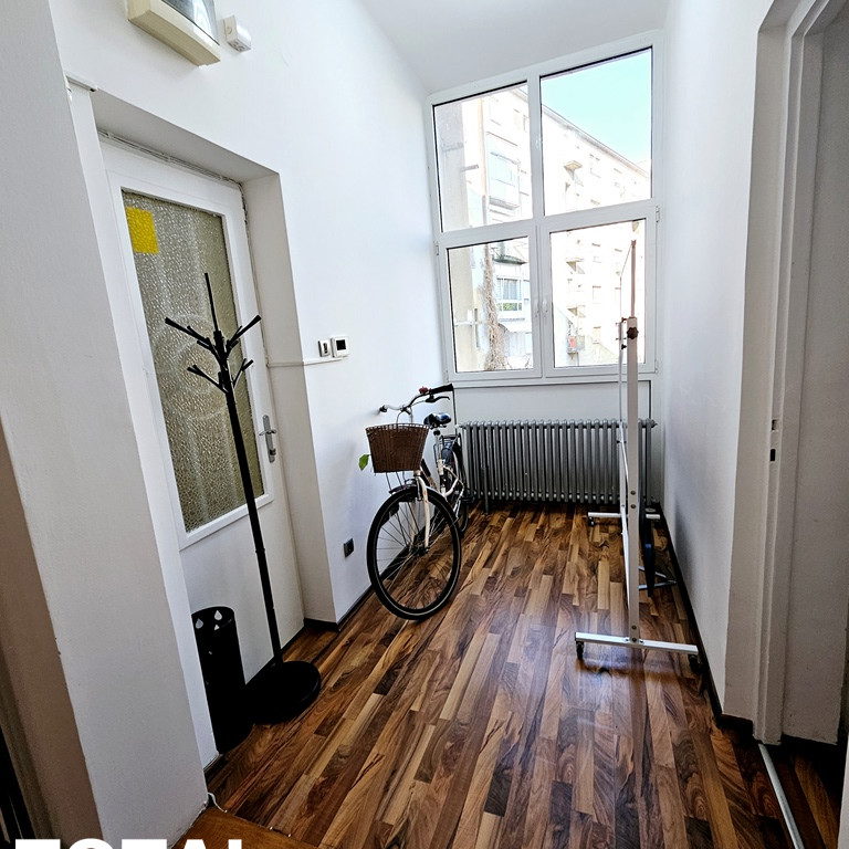 Troiposoban stan na prodaju, Centar, Novi Sad, 131m², 450.000 €