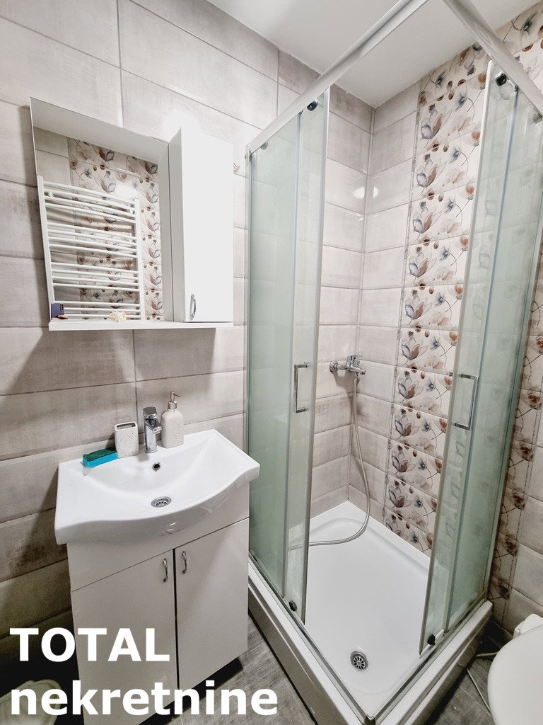 stanovi-3-5-su-sajam-1063134-rc0zk Troiposoban stan na prodaju, Sajmište, Novi Sad, 70m², 103.000 €