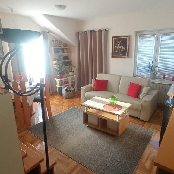 Stan Prodaja Novi Sad  65 m2