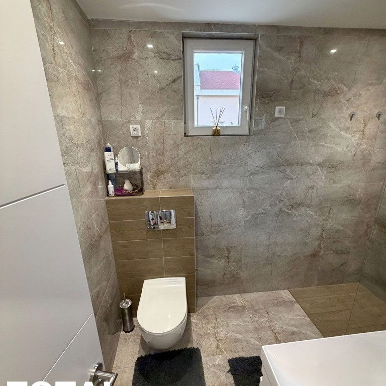Trosoban stan na prodaju, Centar, Novi Sad, 83m², 269.000 €