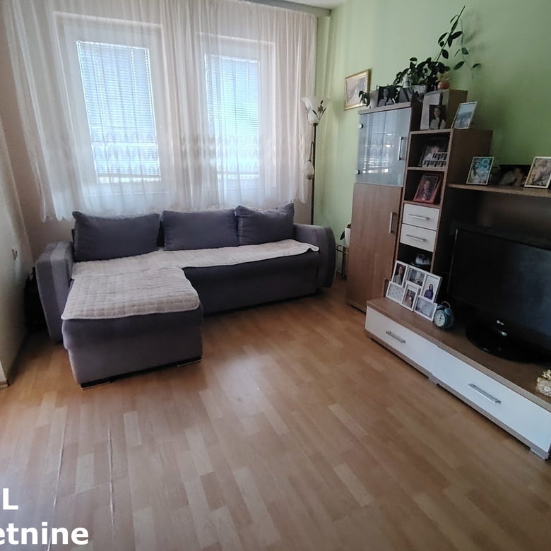 Stan Prodaja Novi Sad  81 m2