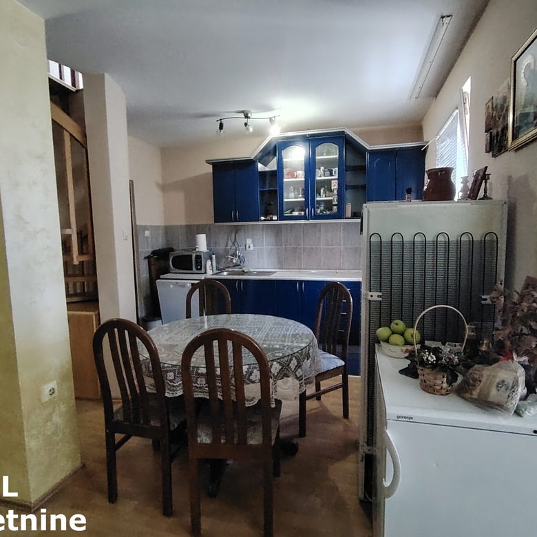 Stan Prodaja Novi Sad  81 m2