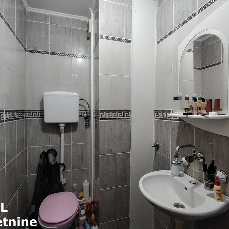 Stan Prodaja Novi Sad  81 m2