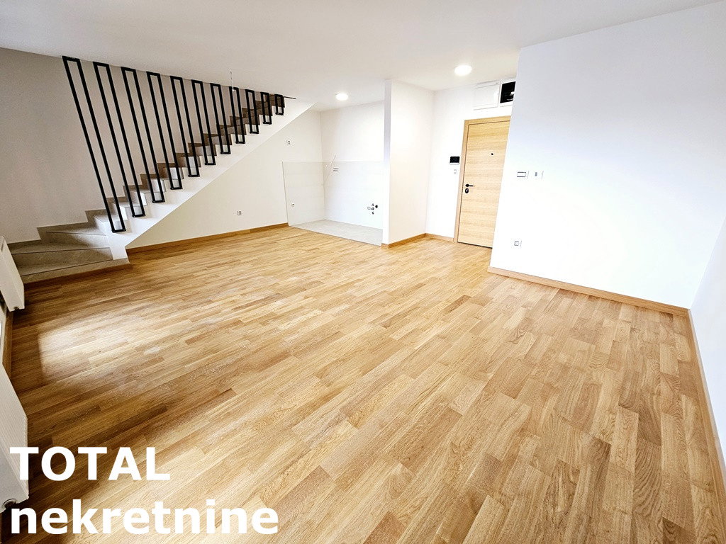 Četvorosoban stan na prodaju, Podbara, Novi Sad, 105m², 273.000 €