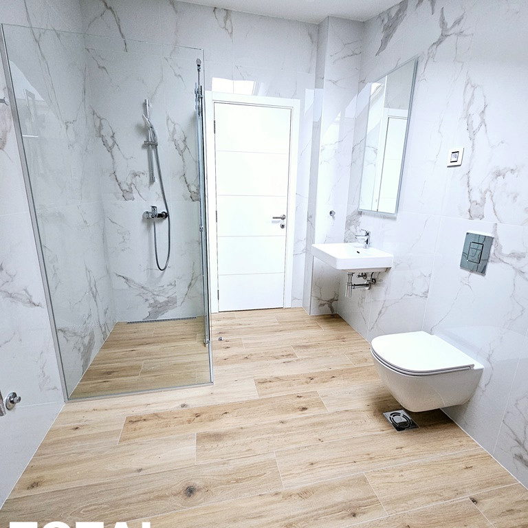 Četvorosoban stan na prodaju, Podbara, Novi Sad, 105m², 273.000 €