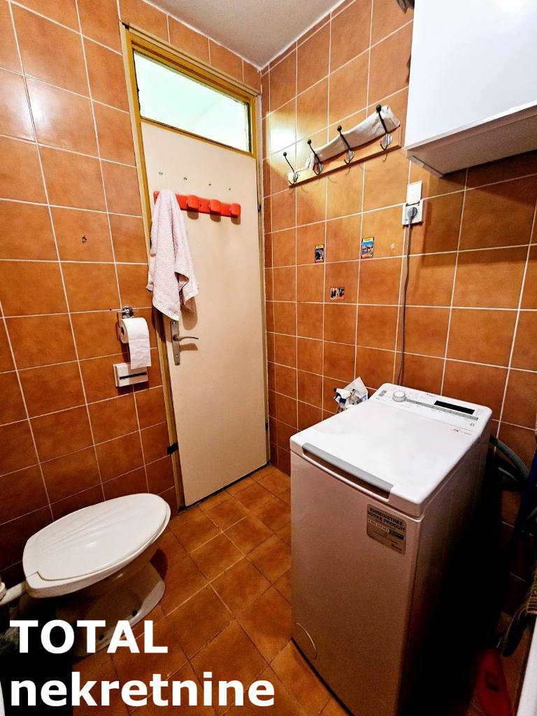 Trosoban stan na prodaju, Nova Detelinara, Novi Sad, 82m², 195.000 €