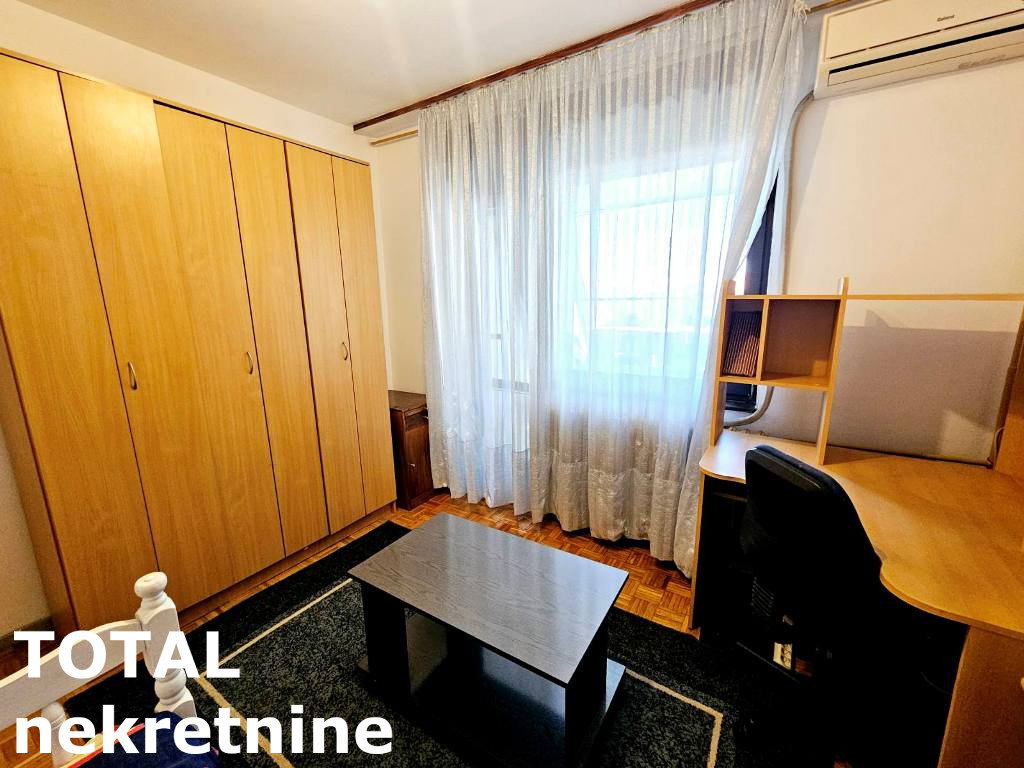 Trosoban stan na prodaju, Nova Detelinara, Novi Sad, 82m², 195.000 €