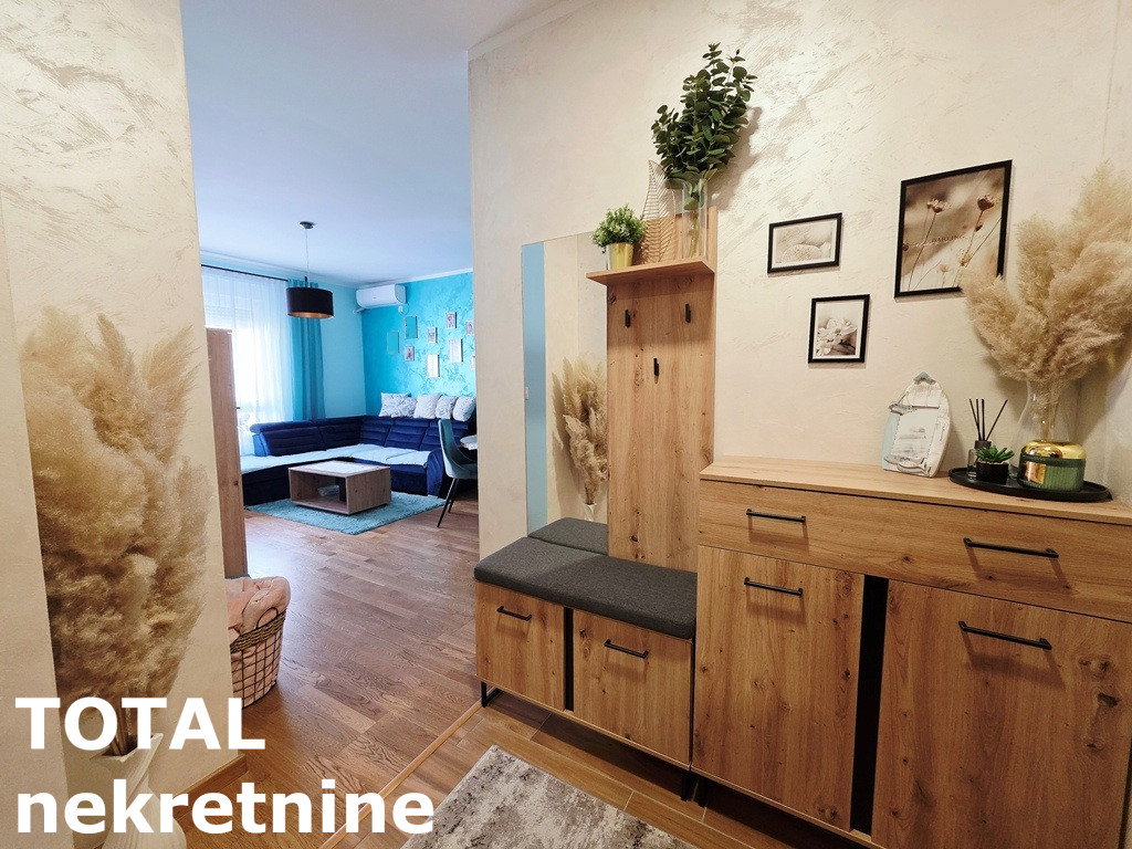 Trosoban stan na prodaju, Cara Dušana, Novi Sad, 59m², 200.000 €