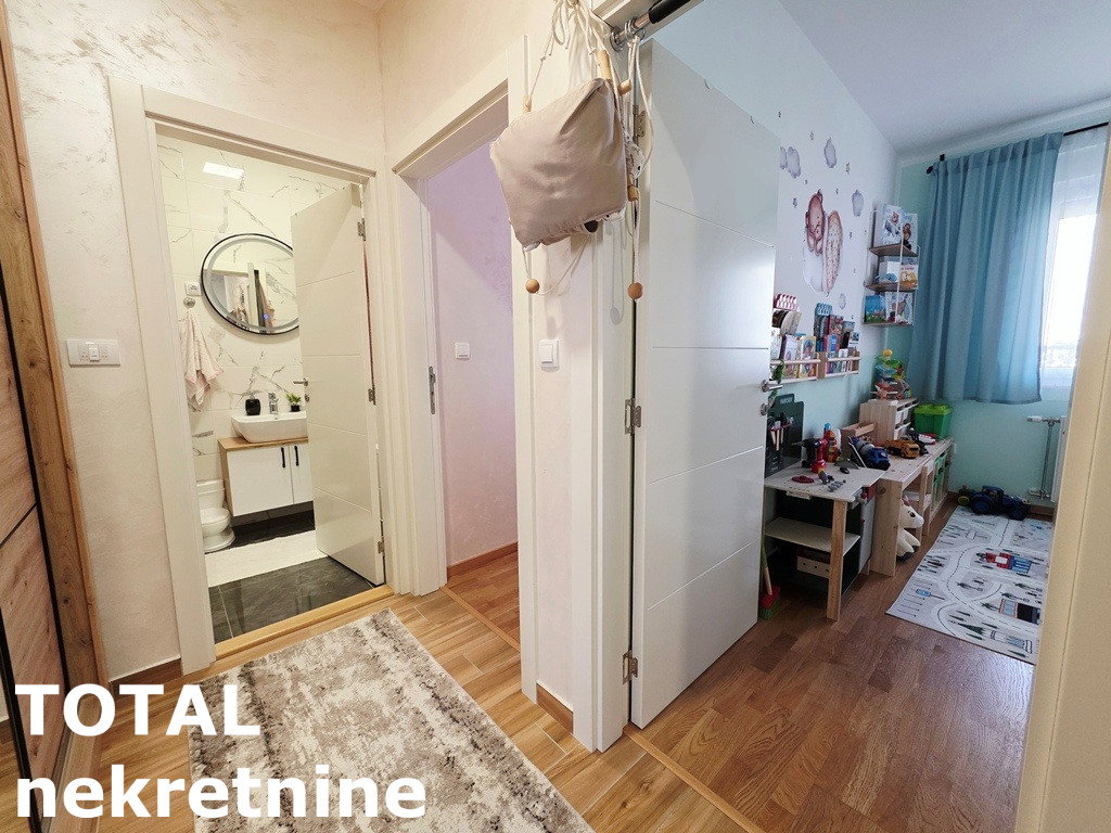 Trosoban stan na prodaju, Cara Dušana, Novi Sad, 59m², 200.000 €