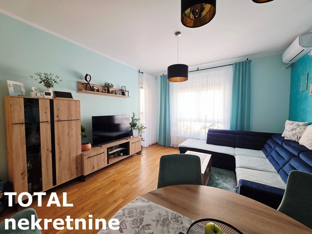 Trosoban stan na prodaju, Cara Dušana, Novi Sad, 59m², 200.000 €
