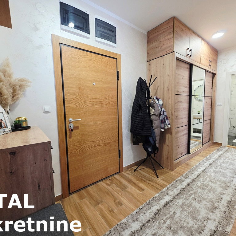 Trosoban stan na prodaju, Cara Dušana, Novi Sad, 59m², 200.000 €