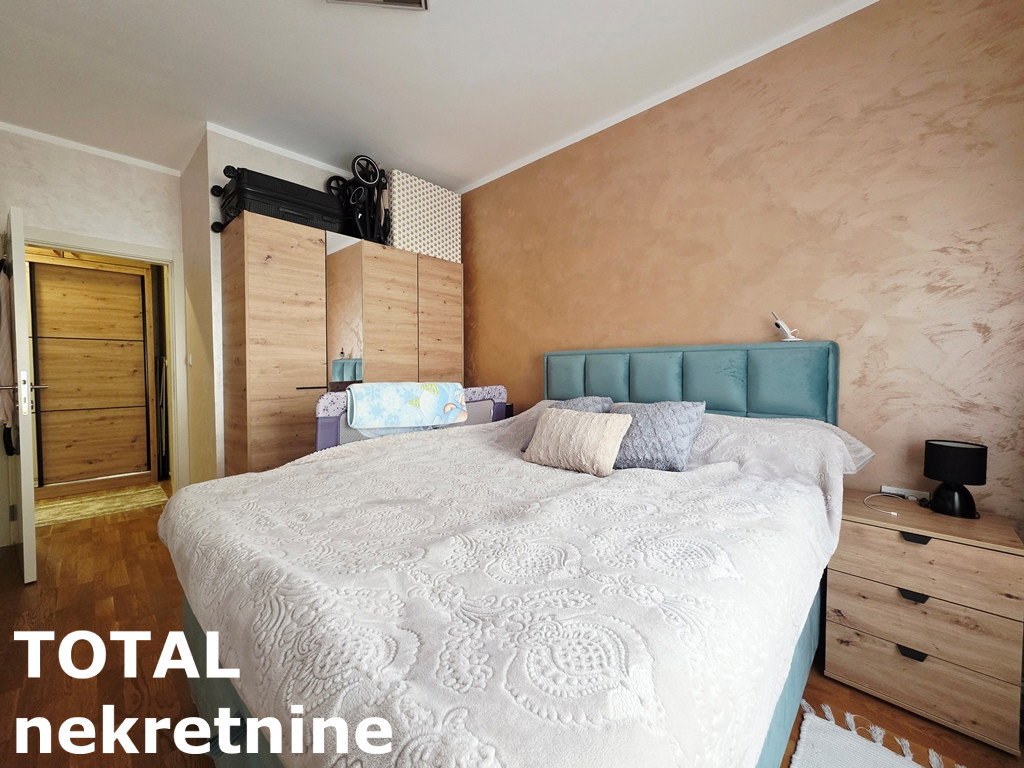 Trosoban stan na prodaju, Cara Dušana, Novi Sad, 59m², 200.000 €