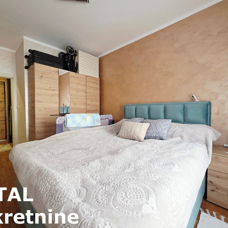 Trosoban stan na prodaju, Cara Dušana, Novi Sad, 59m², 200.000 €