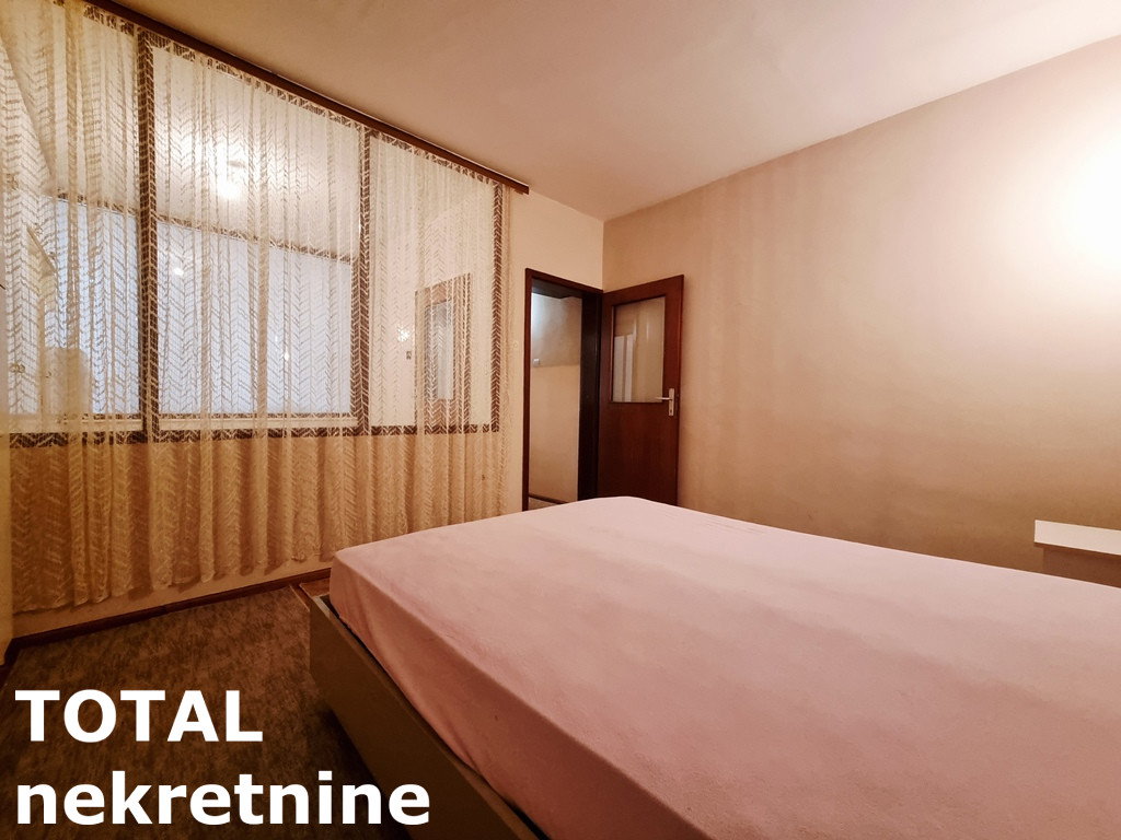 Trosoban stan na prodaju, Adamovićevo Naselje, Novi Sad, 57m², 136.800 €
