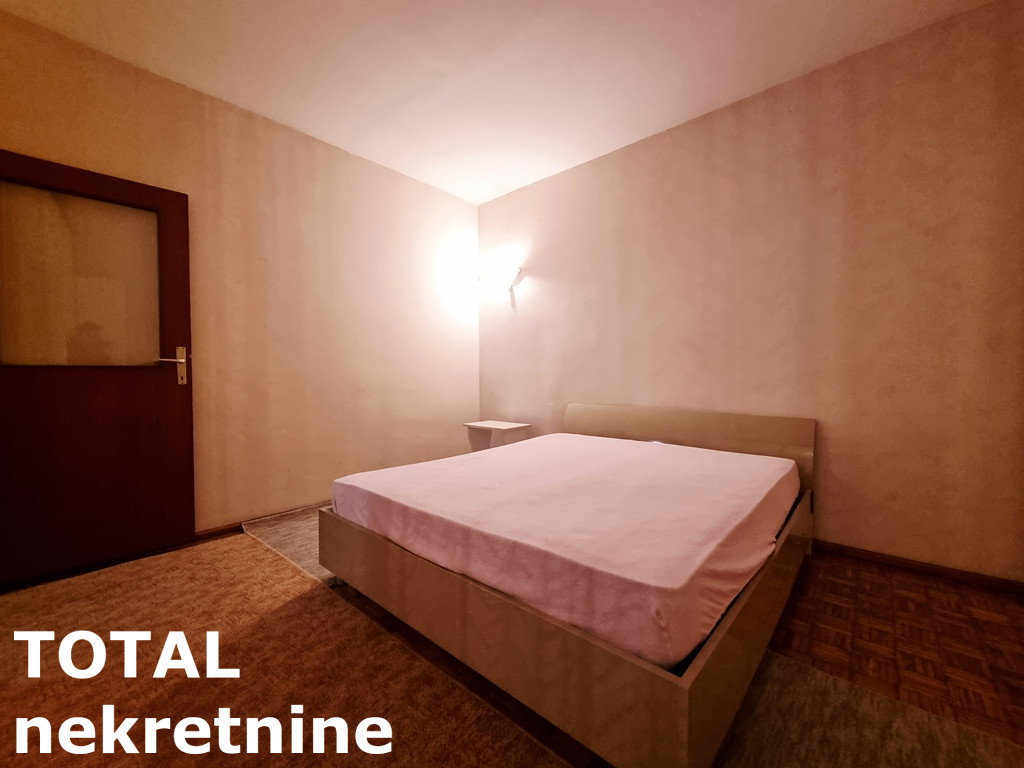 Trosoban stan na prodaju, Adamovićevo Naselje, Novi Sad, 57m², 136.800 €