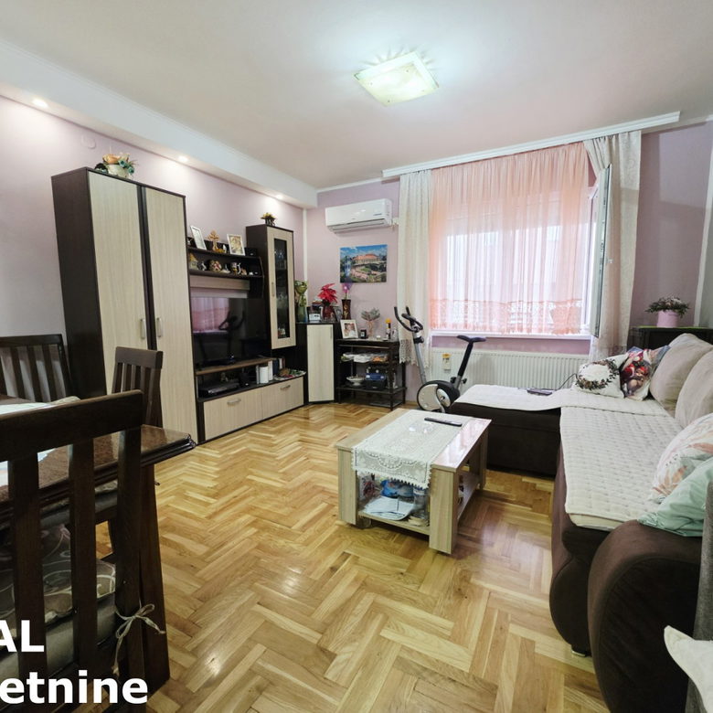 Stan Prodaja Novi Sad  57 m2