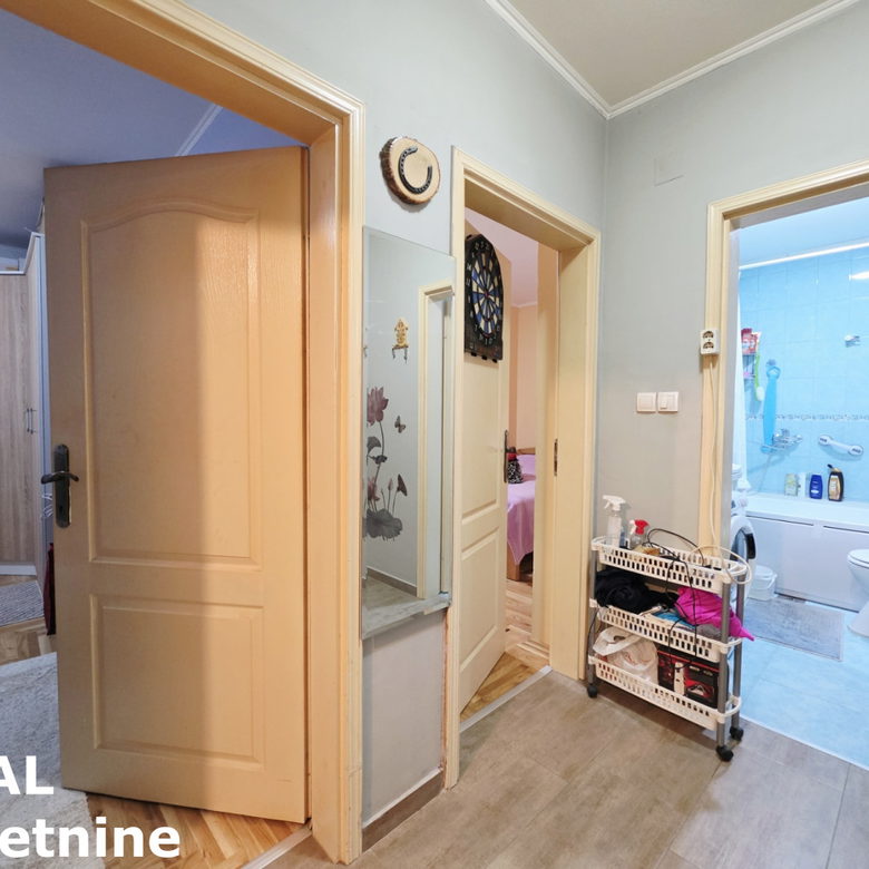 Trosoban stan na prodaju, Adice, Novi Sad, 57m², 142.500 €