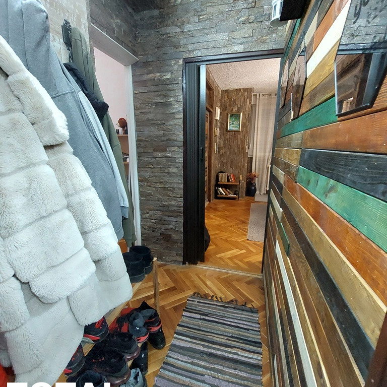 Trosoban stan na prodaju, Bulevar, Novi Sad, 56m², 150.000 €