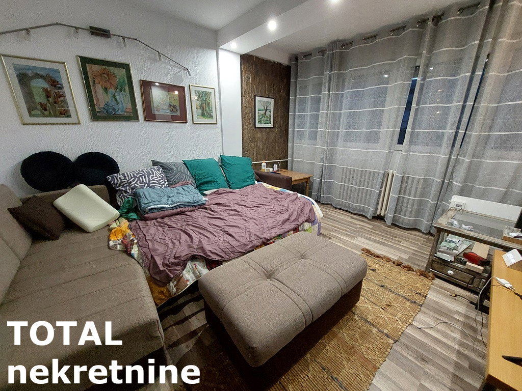 Trosoban stan na prodaju, Bulevar, Novi Sad, 56m², 150.000 €