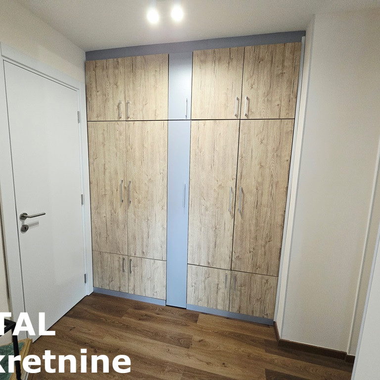 Trosoban stan na prodaju, Bulevar Oslobođenja, Novi Sad, 76m², 205.000 €