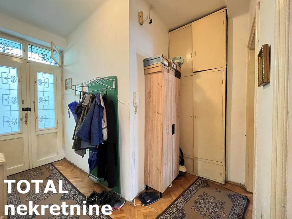 stanovi-3-re-centar-1100491-9yq7u Trosoban stan na prodaju, Centar, Novi Sad, 102m², 234.600 €