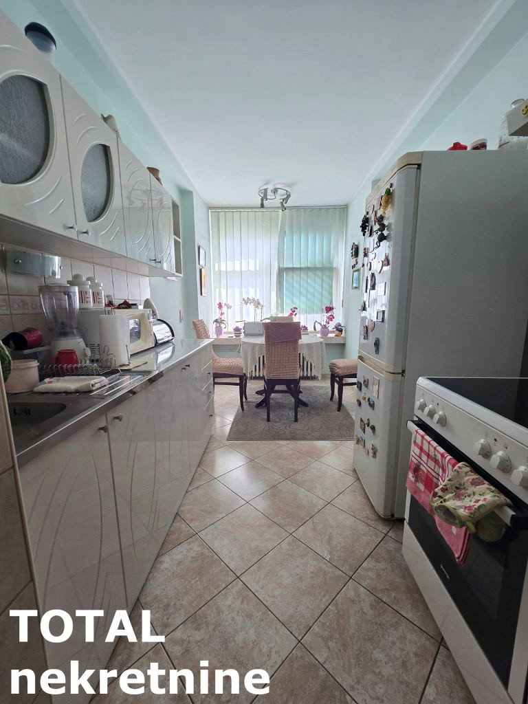 Stan Prodaja Novi Sad  71 m2