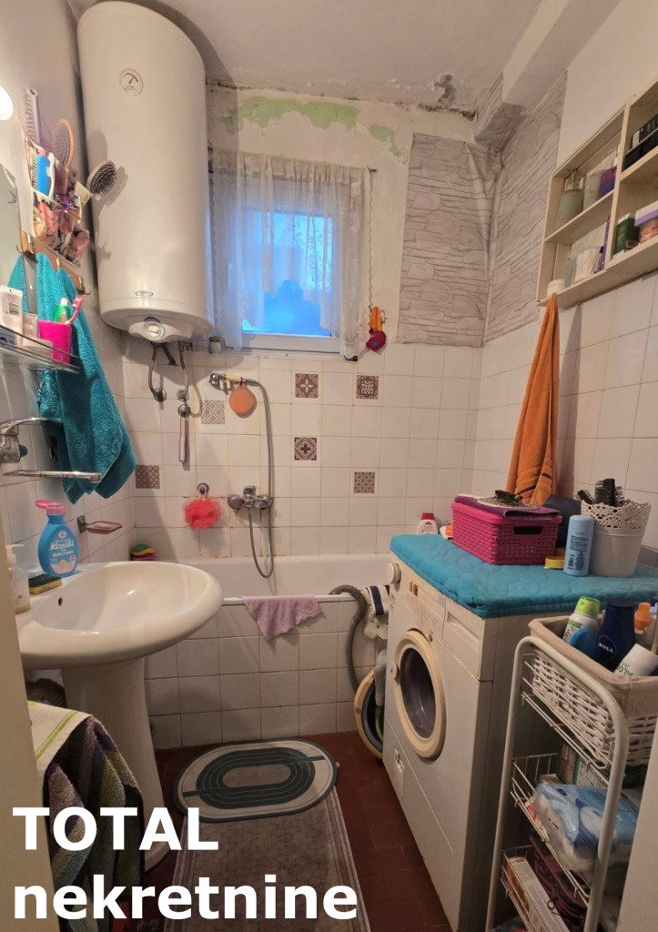 Trosoban stan na prodaju, Centar, Novi Sad, 71m², 177.500 €