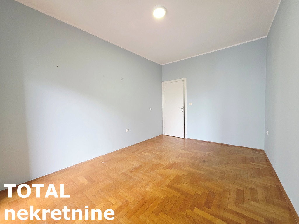 stanovi-3-re-centar-1101838-7rf6s Stan Prodaja Novi Sad 78 m2