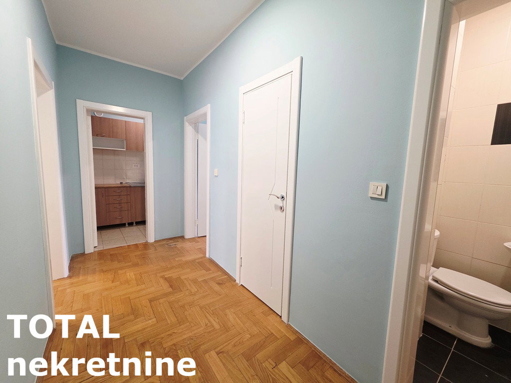 stanovi-3-re-centar-1101838-qpeut Trosoban stan na prodaju, Centar, Novi Sad, 78m², 250.000 €