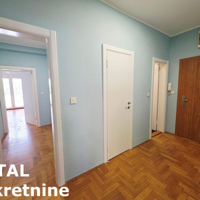 Trosoban stan na prodaju, Centar, Novi Sad, 78m², 250.000 €