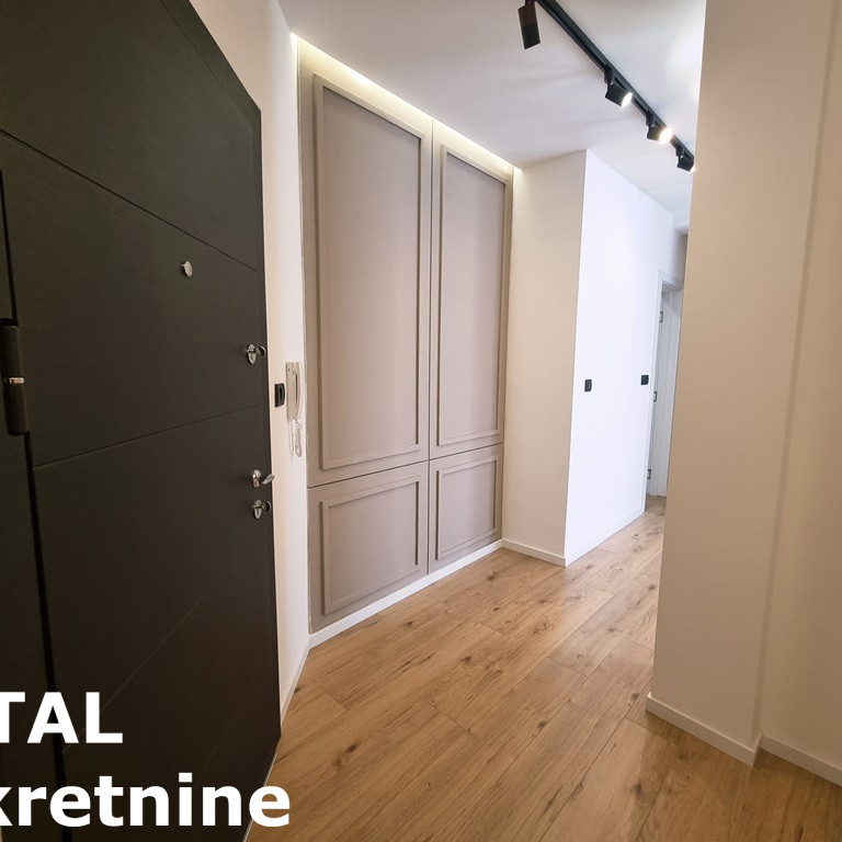 Trosoban stan na prodaju, Centar, Novi Sad, 58m², 185.000 €