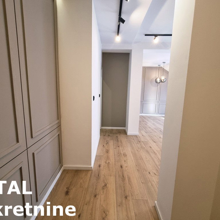 Trosoban stan na prodaju, Centar, Novi Sad, 58m², 185.000 €