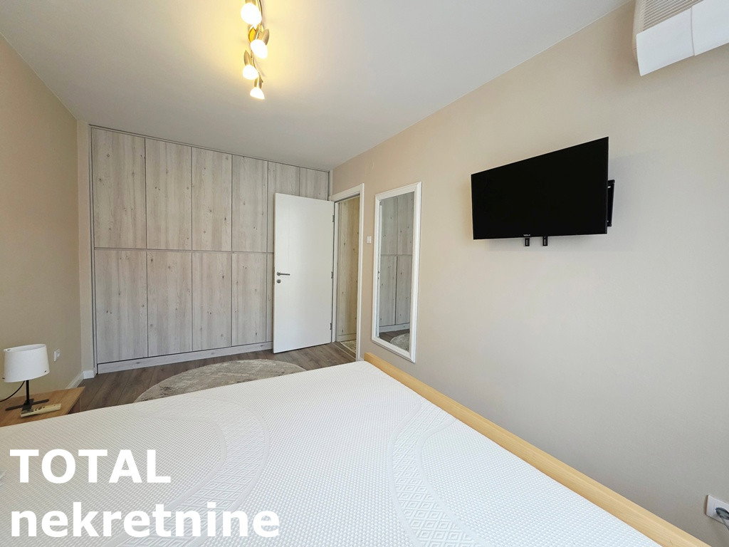 stanovi-3-re-centar-1102765-hgptf Trosoban stan na prodaju, Centar, Novi Sad, 76m², 252.000 €