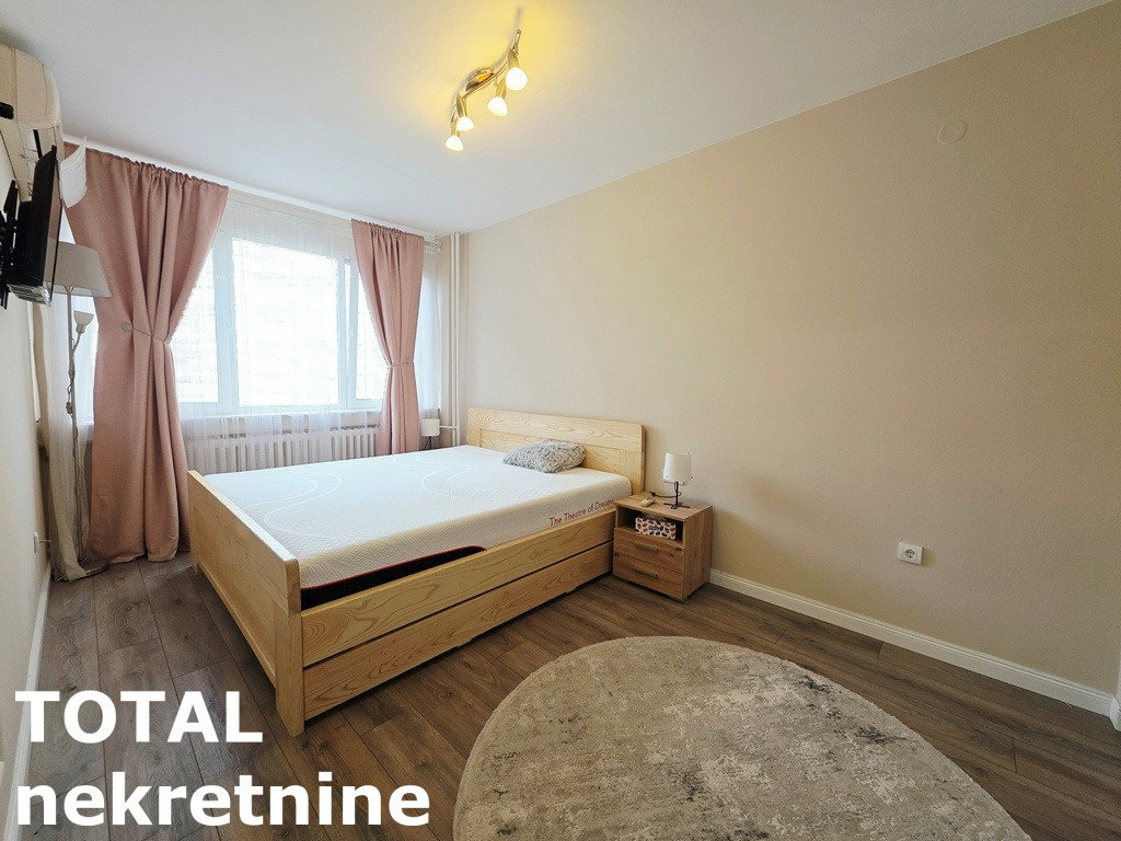 stanovi-3-re-centar-1102765-maqak Trosoban stan na prodaju, Centar, Novi Sad, 76m², 252.000 €
