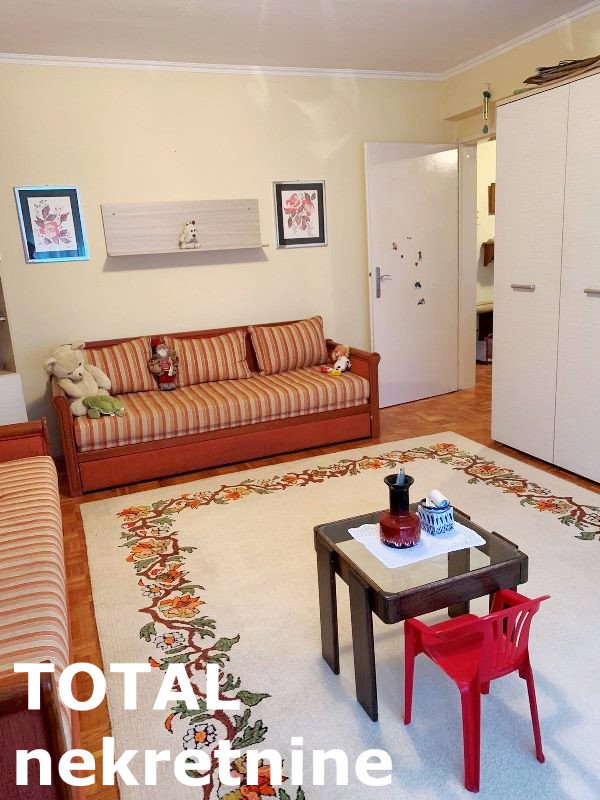 Trosoban stan na prodaju, Grbavica, Novi Sad, 71m², 191.700 €